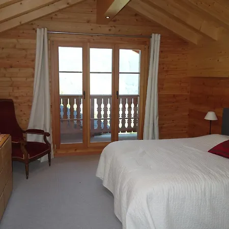 In Les Masses With Storage Chalet *
