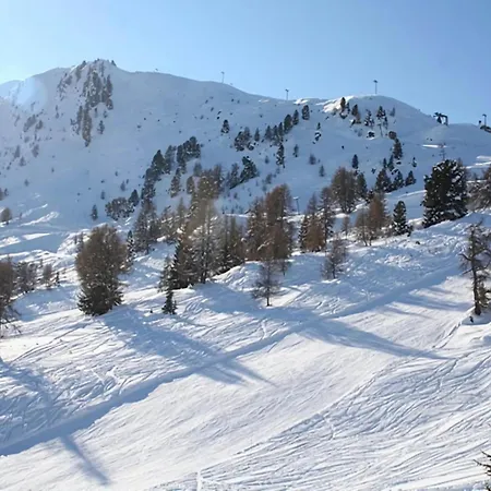 In Les Masses With Storage Agettes