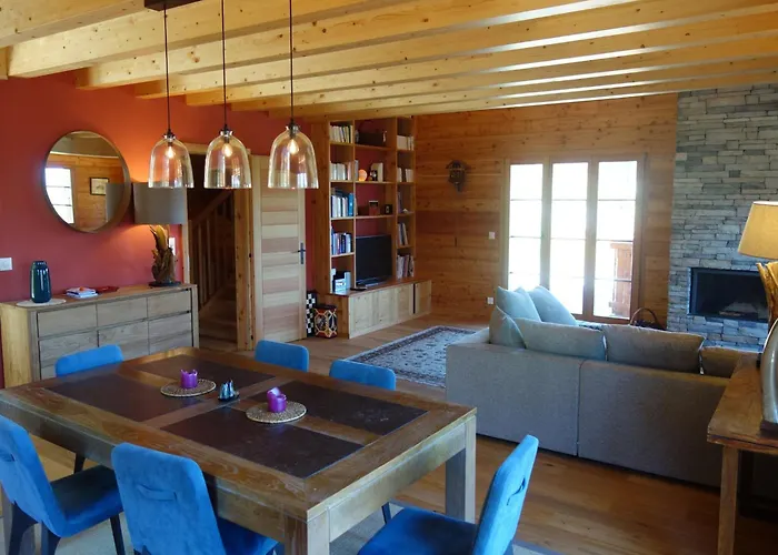 In Les Masses With Storage شاليه