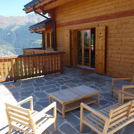 Chalet In Les Masses With Storage